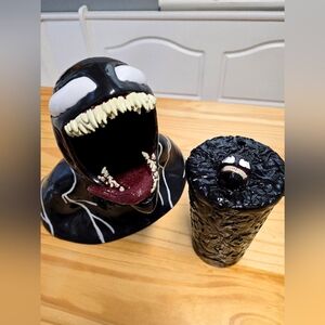 Venom The Last Dance Regal exclusive popcorn bucket and cup plus AMC comic.